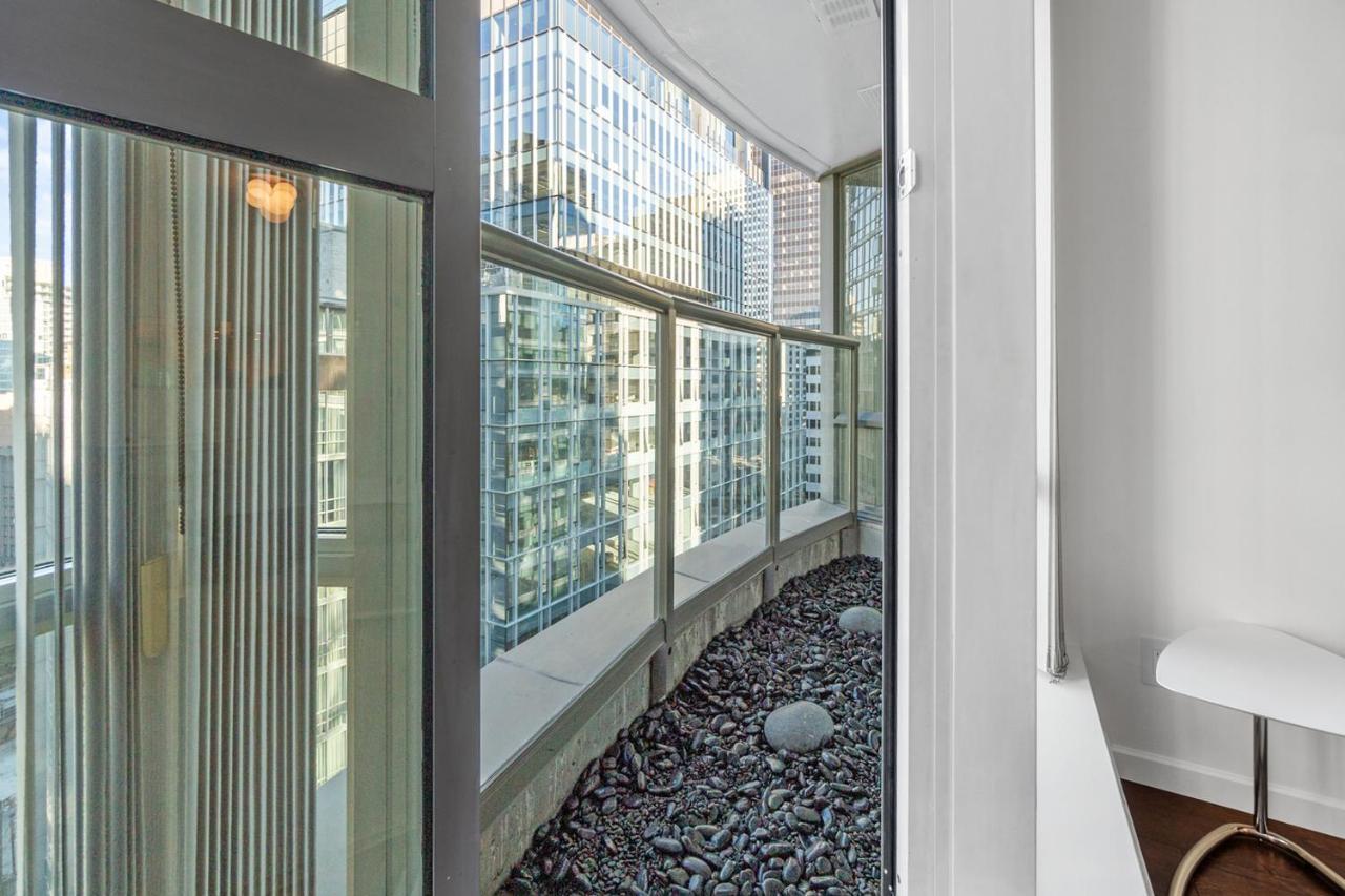 Apartamento Downtown Luxury 1Br Coal Harbour Vancouver Exterior foto