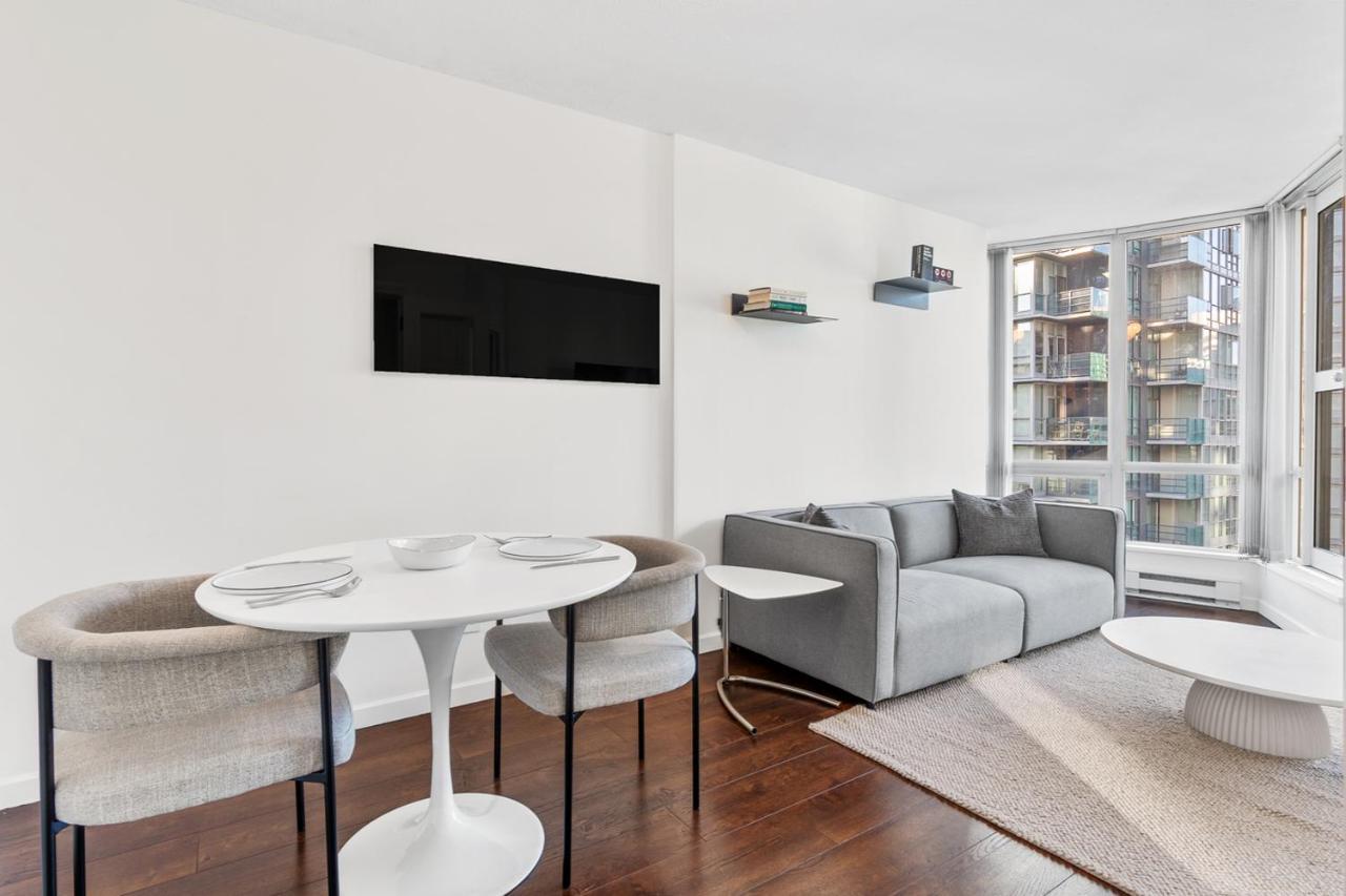 Apartamento Downtown Luxury 1Br Coal Harbour Vancouver Exterior foto