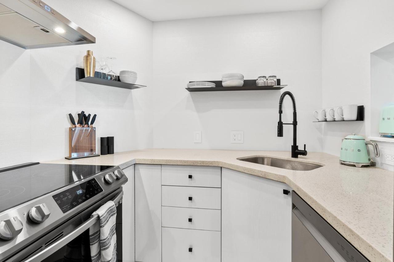 Apartamento Downtown Luxury 1Br Coal Harbour Vancouver Exterior foto